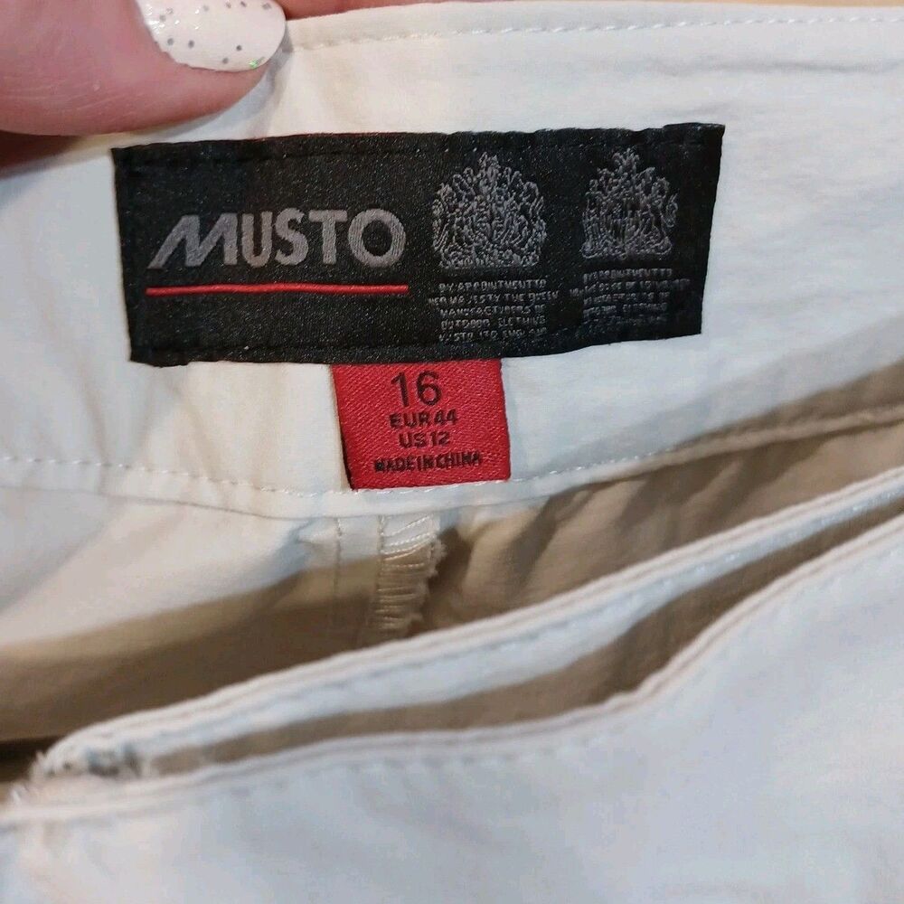 Musto Evolution 4” Performance Gray Sailing Fishi… - image 5